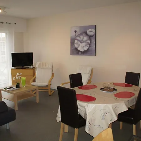Nice In With Balcony Appartamento Rochefort (Charente-Maritime)