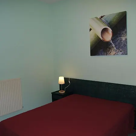 Nice In With Balcony Appartamento Rochefort (Charente-Maritime)