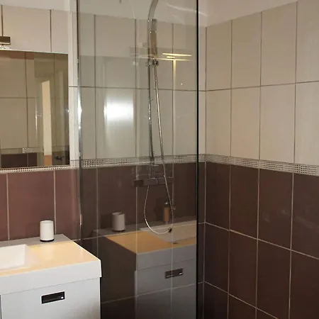 Appartamento Nice In With Balcony Rochefort (Charente-Maritime)